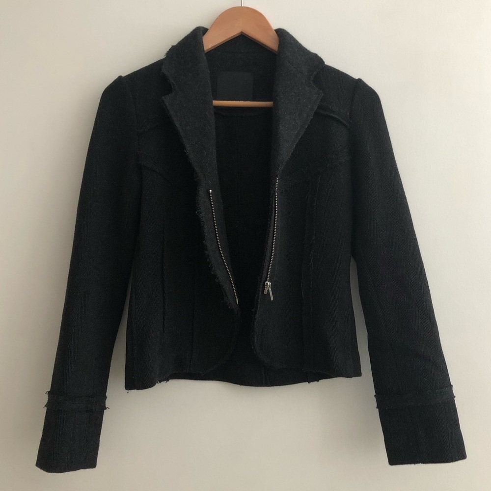 Aritzia moveable feast blazer